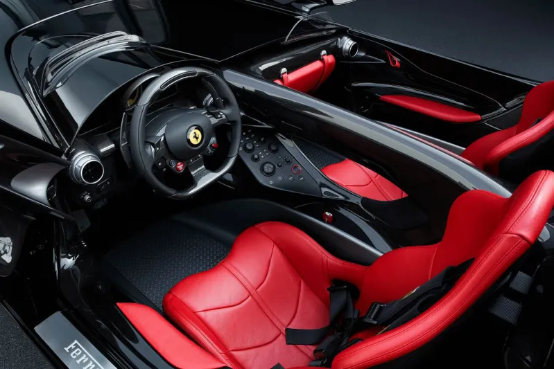 مواصفات سيارة مونزا SP2 المقدمة من فيراري 2019 (فيديو وصور)