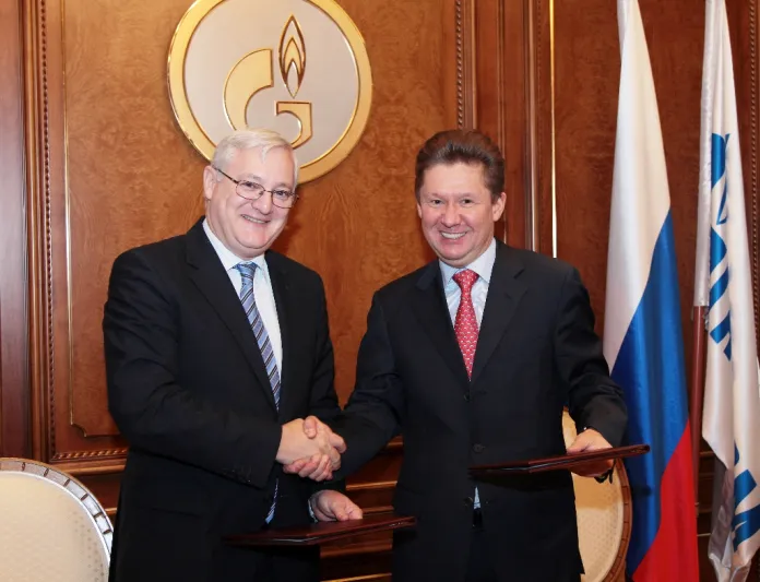 من هو "بيتر فوسر" الذي تم تعيينه بالمجلس الاستشاري لمشروع نيوم؟