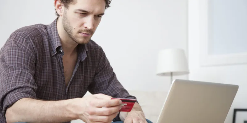 خدع شراء الملابس.. لتسهيل حياة الرجل الذي يكره التسوق