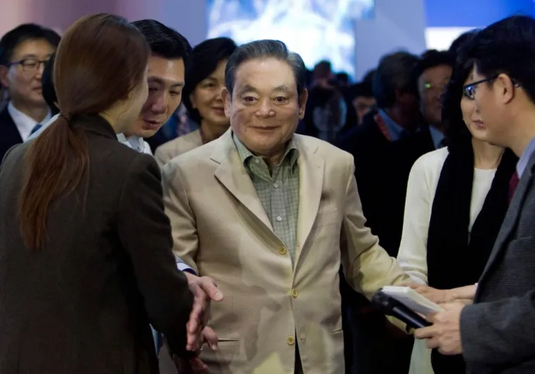 بدأ حياته بـ"مطحنة للأرز".. تعرف على قصة مؤسس "سامسونج"