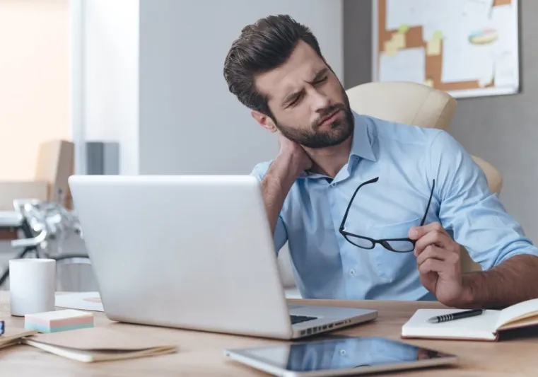 تحب العمل لساعات طويلة؟.. لهذه الأسباب عليك التوقف عن ذلك فورًا