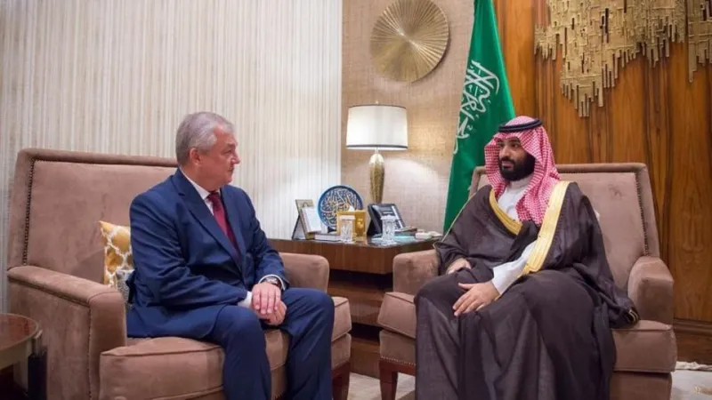 لماذا التقى الأمير محمد بن سلمان مبعوث الرئيس الروسي؟ (فيديو)