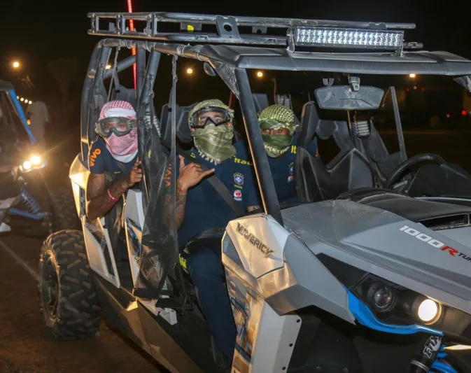 كيف قضى نجوم البرازيل والأرجنتين ليلتهم في السعودية؟ (فيديو وصور)