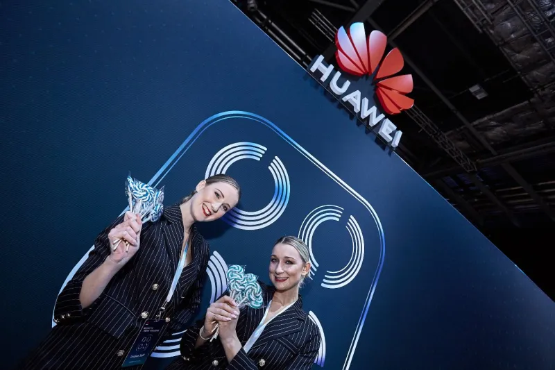 ملك الهواتف الذكية "HUAWEI Mate 20 Pro".. مستوى أداء غير مسبوق وكاميرا ثلاثية بتقنية التصوير بالزاوية العريضة