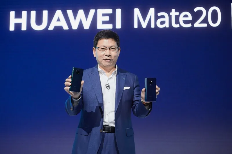 ملك الهواتف الذكية "HUAWEI Mate 20 Pro".. مستوى أداء غير مسبوق وكاميرا ثلاثية بتقنية التصوير بالزاوية العريضة