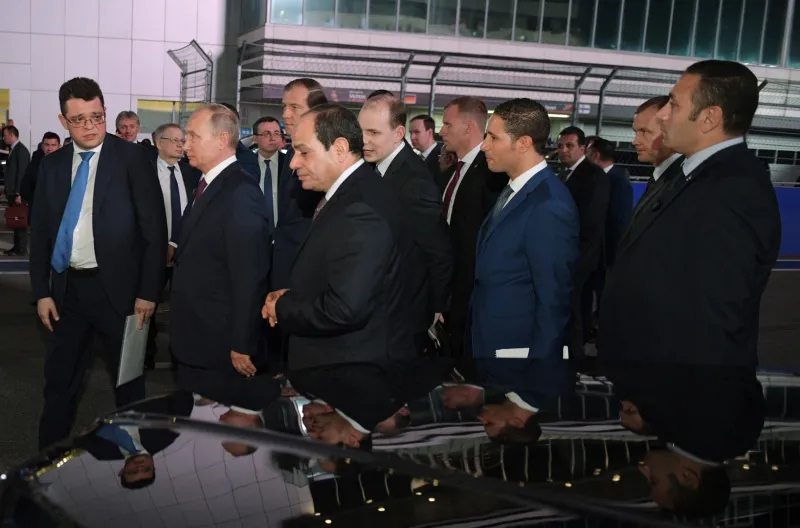 بوتين ليس أولهم.. زعماء قادوا سياراتهم خلال استقبال رؤساء الدول (فيديو)