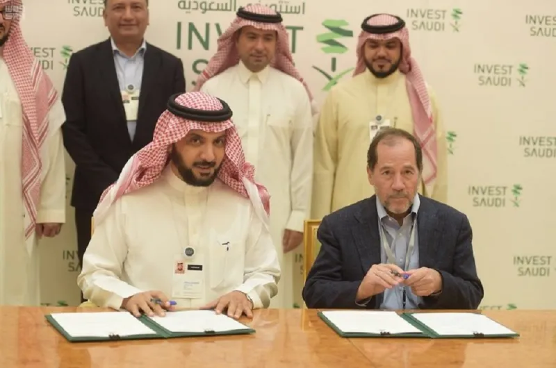 "مستقبل الاستثمار"... توقيع 3 اتفاقيات لإنشاء آلاف الوحدات السكنية