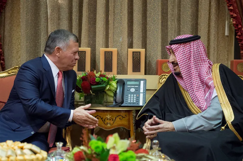 كارثة السيول في الأردن تودى بحياة 20 شخصًا.. والسعودية أول المساندين (فيديو)