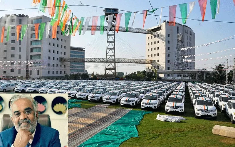 ملياردير هندي يوزع مئات السيارات على موظفيه.. تعرف على السبب