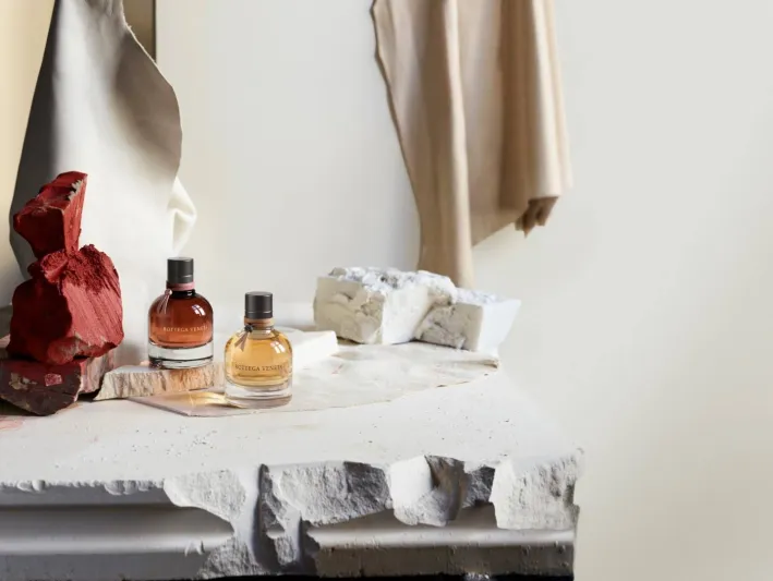 عطر L’Absolu المتميز من دار Bottega Veneta