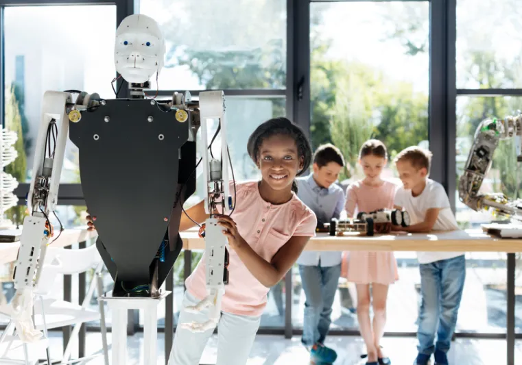 لا تقلق.. الذكاء الاصطناعي لن يستولي على وظيفتك (إنفوجراف)