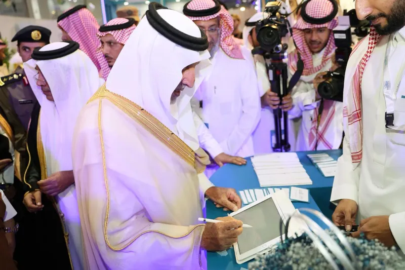 أمير مكة يفتتح ملتقى بيبان في نسخته الرابعة.. و"الرجل" متحدثا رئيسًا (صور)