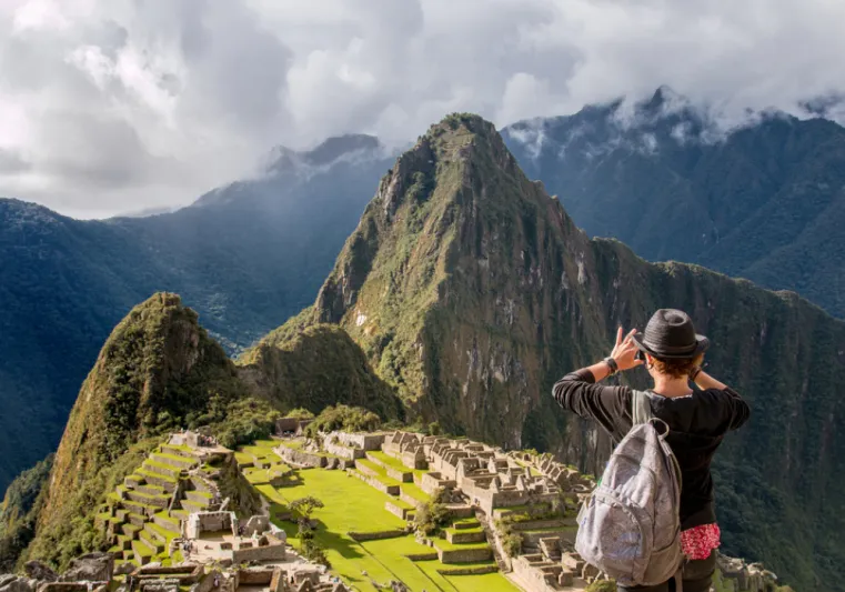 لم يبق منها إلا أهرامات الجيزة.. عجائب الكون قبل اختفائها (صور) 