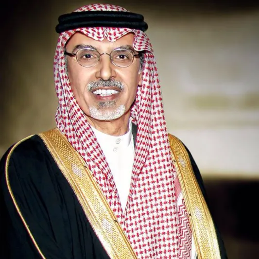 "عوافي".. قصيدة جديدة للأمير بدر بن عبد المحسن (فيديو)