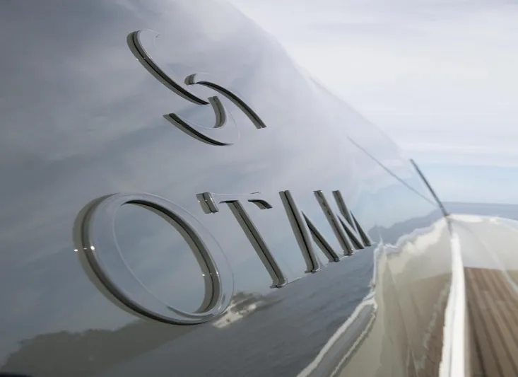 "Otam 85 GTS".. يخت فاخر يجمع بين الراحة والجمال (صور)