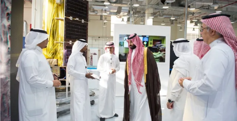 التفاصيل الكاملة لوضع ولي العهد حجر أساس 7 مشاريع ومفاعل أبحاث نووي ومصنع هياكل طائرات (صور)