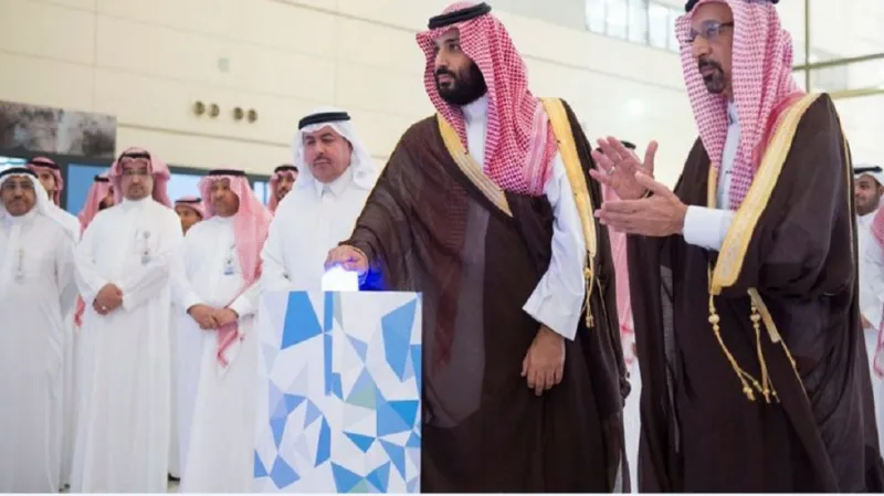 التفاصيل الكاملة لوضع ولي العهد حجر أساس 7 مشاريع ومفاعل أبحاث نووي ومصنع هياكل طائرات (صور)