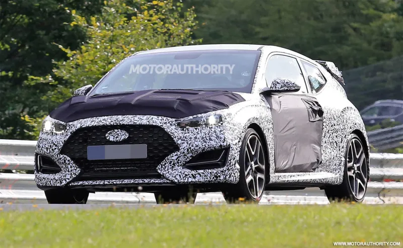 "هيونداي" و"كيا" يعلنان استعدادهما لإطلاق سيارات تعمل بالطاقة الشمسية في 2019 