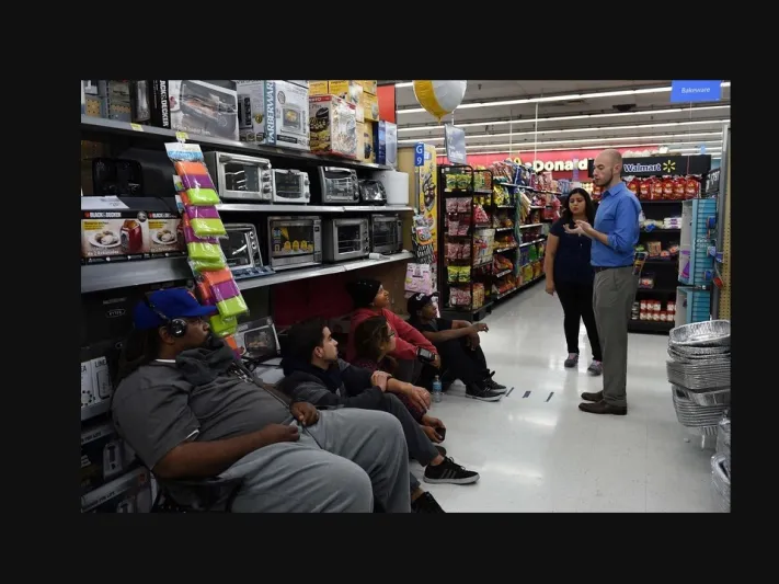 الجمعة السوداء.. لماذا أطلق عليها هذا الاسم؟.. وكيف تستفيد من عروضها؟