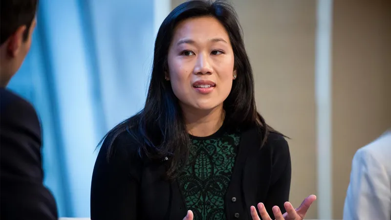 صور| كيف التقى أثرياء العالم بنصفهم الأخر