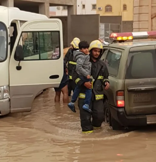 لماذا طالب رواد تويتر بـ تعليق الدراسة في القصيم؟