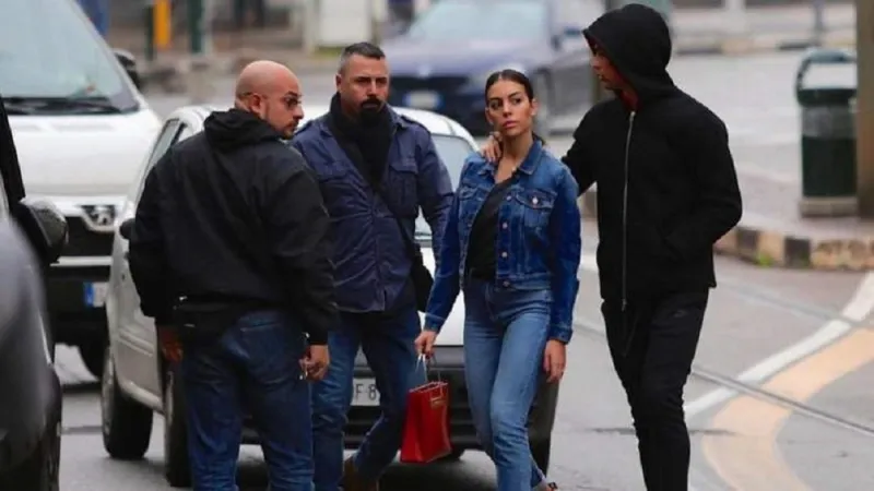 في هذا المكان.. رونالدو وصديقته يحتفلان بزفافهم المرتقب