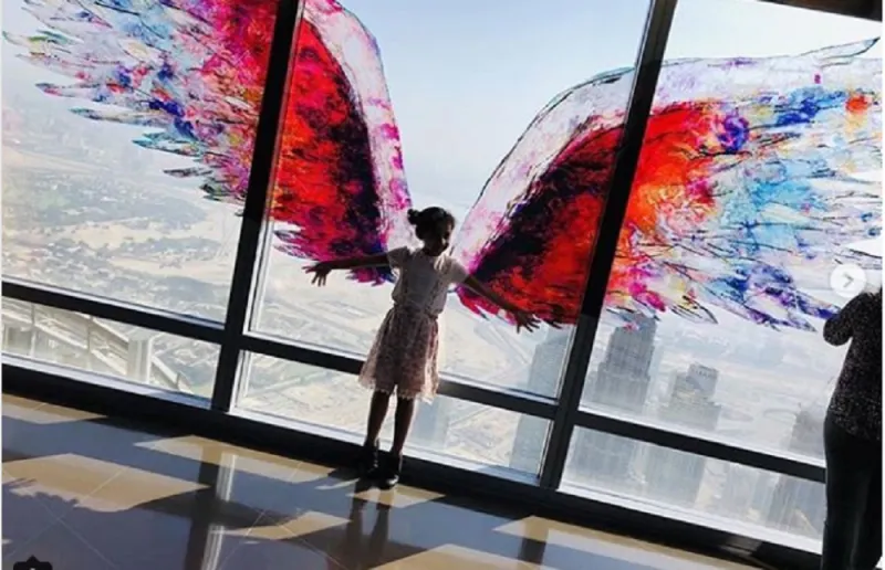 قصة الأجنحة على واجهة برج خليفة في دبي؟