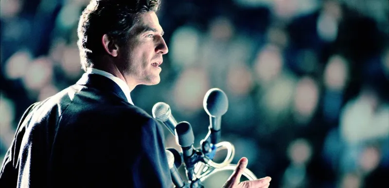 هل تشعر بالتوتر أثناء الحديث أمام الجمهور.. 5 طرق سحرية تنهي أزمتك