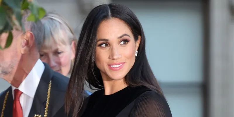 يخلق من الشبه أربعين.. "توأم" ميغان ماركل تثير الجدل في روسيا