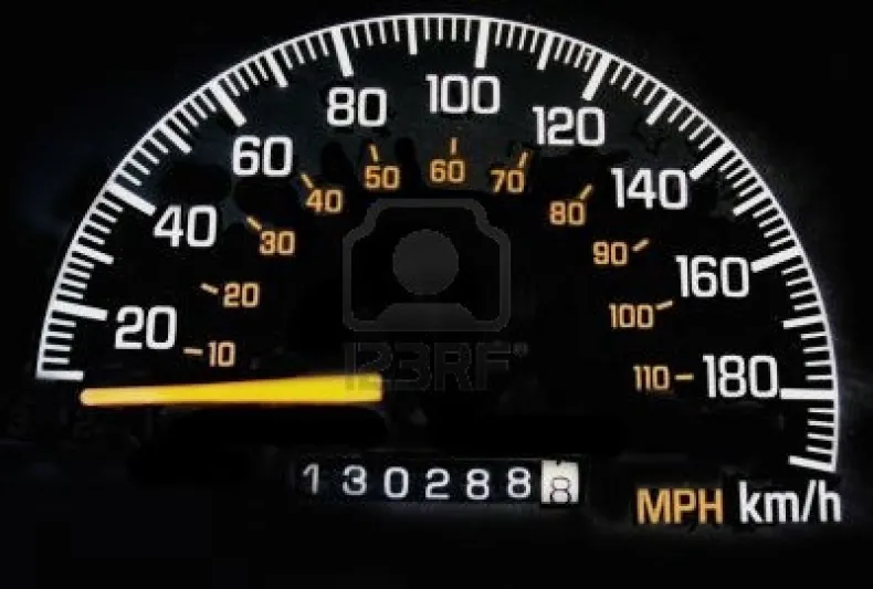 ما السر وراء احتواء عدادات السيارات على سرعات لا يمكن الوصول لها؟