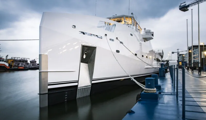 «The Game Changer».. يخت فاخر مزود بغوّاصة وهليكوبتر يوفر لك مغامرة بحرية (فيديو)