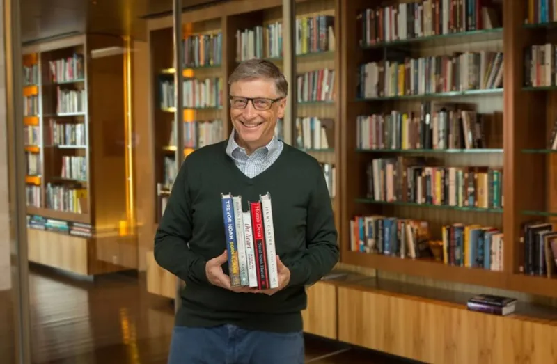 تعرف على قائمة بيل جيتس لأفضل 5 كتب قرأها خلال عام 2018