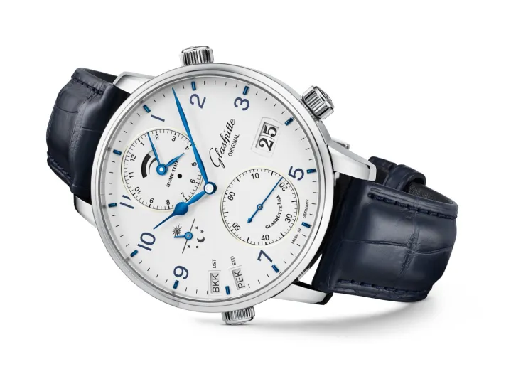 ساعة فريدة تذيب الثلج.. ساعات Original Glashütte تبرز سحر الشتاء