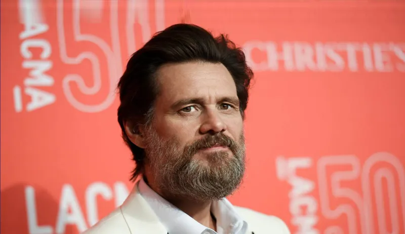 صور| الشهادة الجامعية ليست عائق للنجاح.. لن تتخيل أن هؤلاء لم يحصلوا عليها