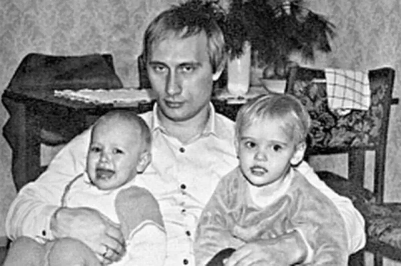 الظهور التلفزيوني الأول لابنة فلاديمير بوتين (فيديو)