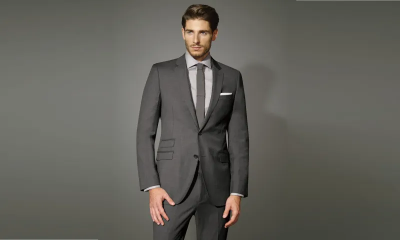 تمنحك طلة أنيقة وجذابة.. إليك 8 قواعد لـ"بدلة مثالية"