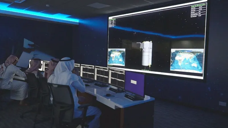 شاهد | أول مرور للقمرين الصناعيين السعوديين فوق سماء المملكة