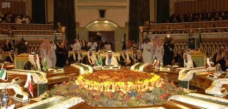 لماذا يعتلي رمز عمان الوطني شعار قمة مجلس التعاون الخليجي؟