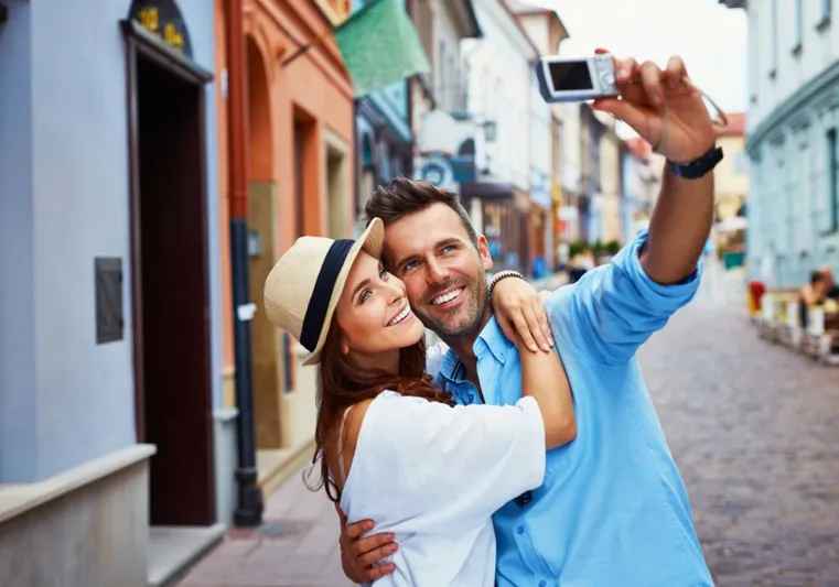 كيف يؤثر الحس الفكاهي في علاقتك بالطرف الآخر؟