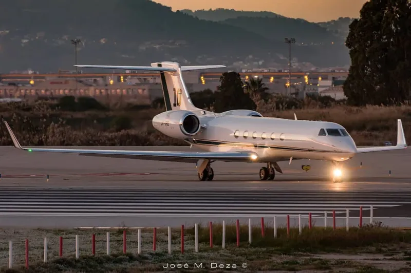 ما هي حقيقة شراء ميسي طائرة خاصة لأسرته بمبلغ خيالي ؟