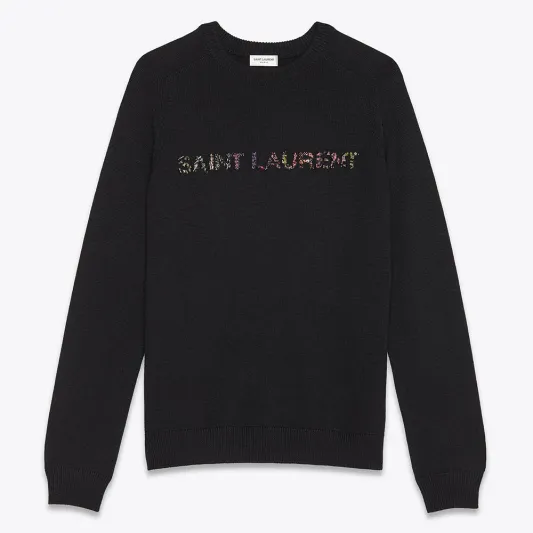 تمنحك التميز والأناقة.. أحدث سترات "ايف سان لوران" الجديدة (صور)