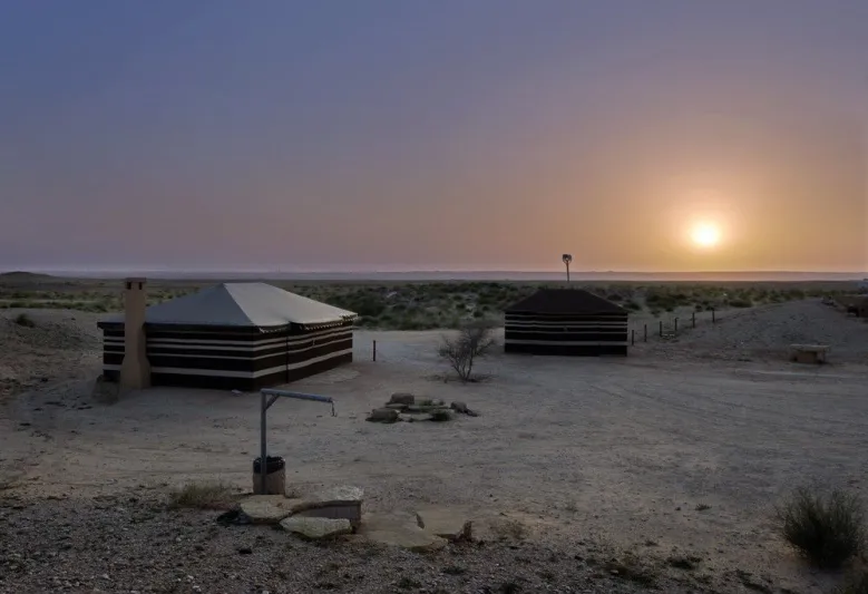 لعشاق التخييم ..إليك أشهر الوجهات في السعودية والكويت (صور)