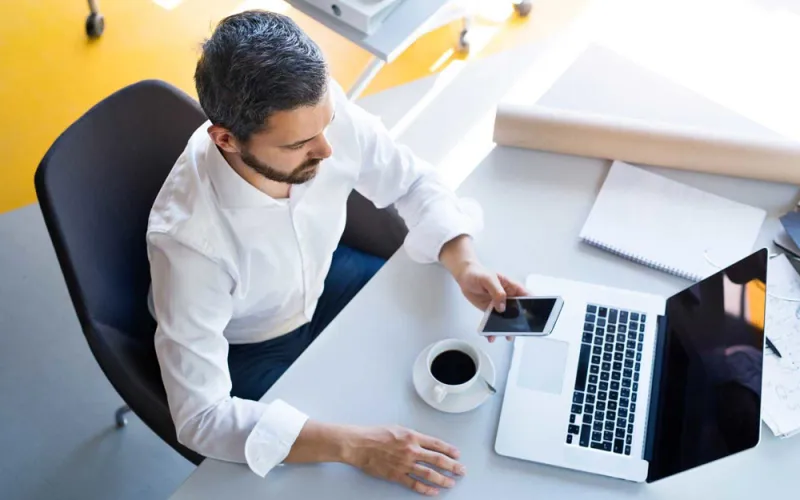 الكل يسعى لوظيفة هادفة.. فما الذي يفوتونه على أنفسهم؟ 