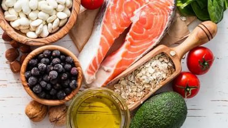 أطعمة يحتاجها جسمك وتمنحه الدفء وتقيه الأمراض