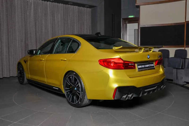 نسخة خاصة من بي إم دبليو إم M5 في أبوظبي.. تعرف على مميزاتها (صور)