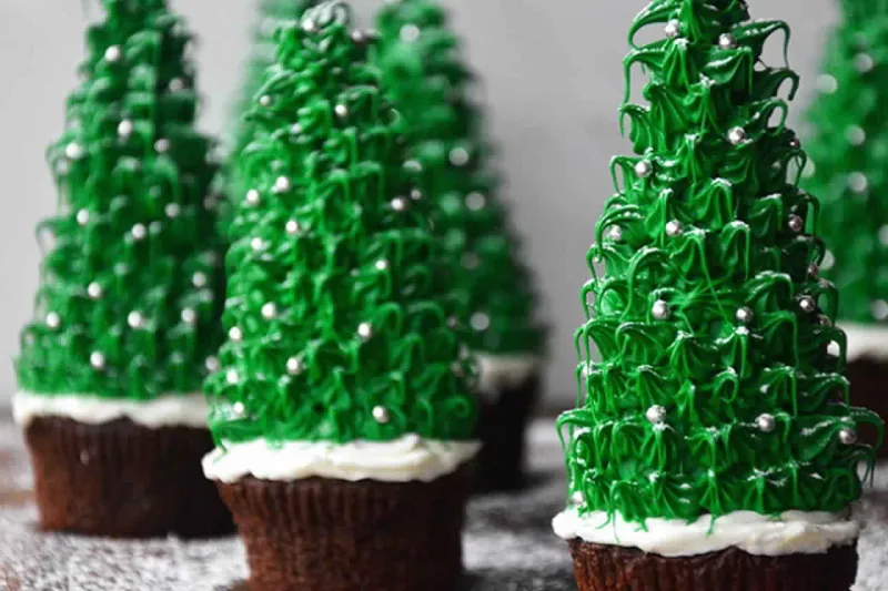 قرار سعودي بشأن "شجرة الكريسماس".. تعرف عليه