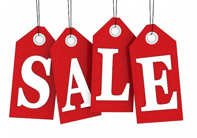 أفكار رائعة لتوفير المال عند شراء الملابس