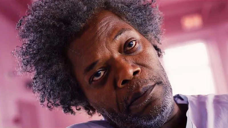 «بروس ويليس» يتألق في العرض الدعائي لفيلمه الجديد «Glass» (فيديو)