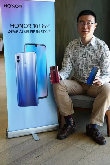 هونر تطلق هاتفها الذكي الجديد HONOR 10 Lite بتصميم مدهش وكاميرا أمامية بدقة 24 ميغابيكسل 