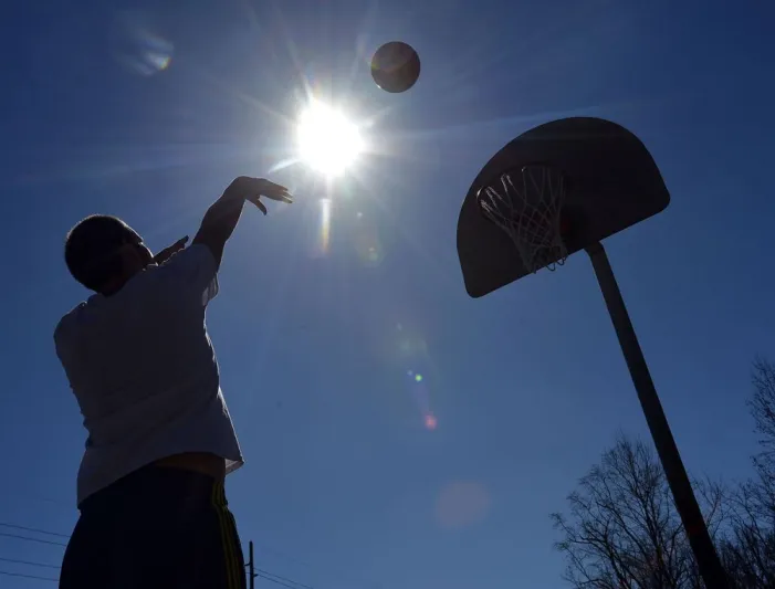 نصائح الخبراء لمنع ظهور علامات التقدم في العمر للرجال